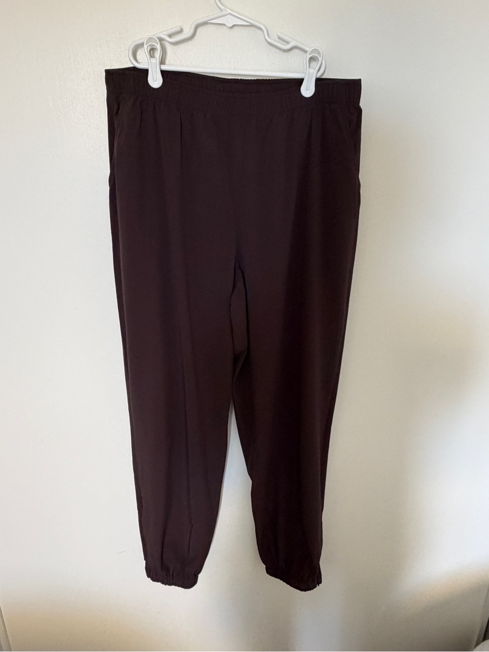 Women’s GAP Fit Brown Joggers